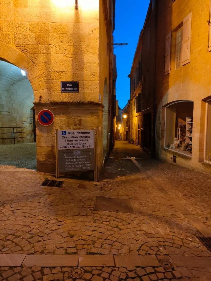 Maison De Caractere Au Coeur De La Cite Medievale De Gourdon Kültér fotó